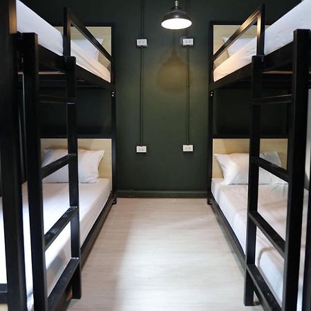 Local Time Bangkok Hostel&Cafe Екстер'єр фото