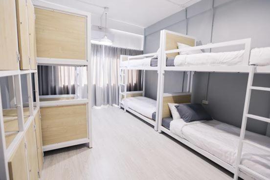 Local Time Bangkok Hostel&Cafe Екстер'єр фото